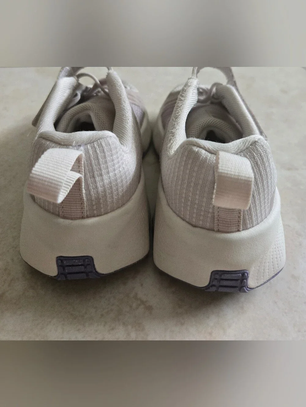 Nike metro tek Kids off white Sneakers with Lavender Swoosh Size 11c Toddler